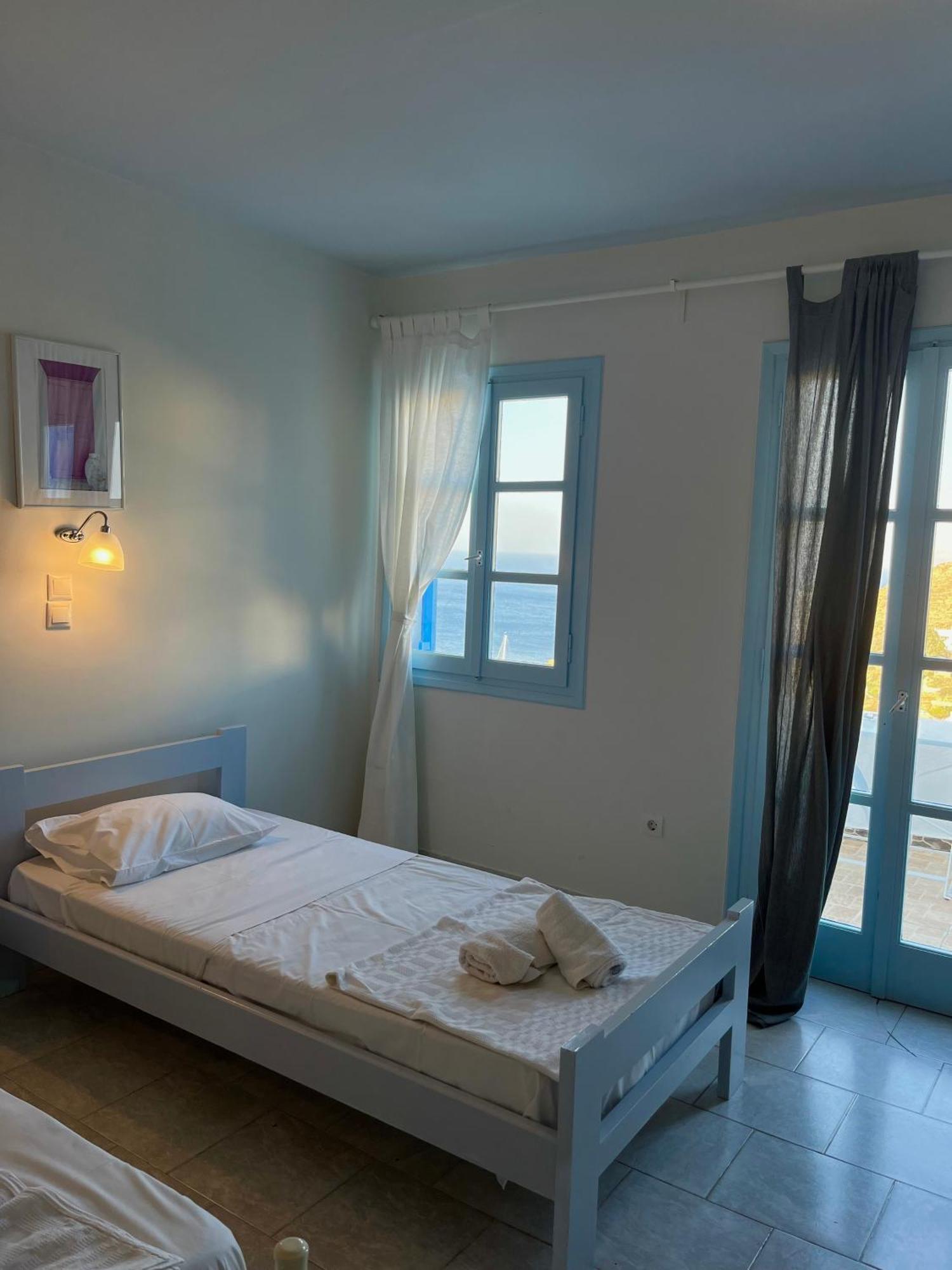 Hotel Petradi Иос Экстерьер фото